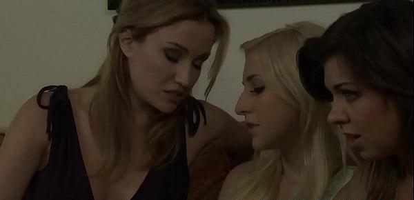  Teen lesbo eats out milf